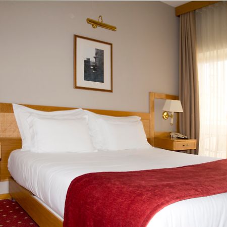 Hotel Rainha D. Amelia, Arts & Leisure Castelo Branco  Bagian luar foto