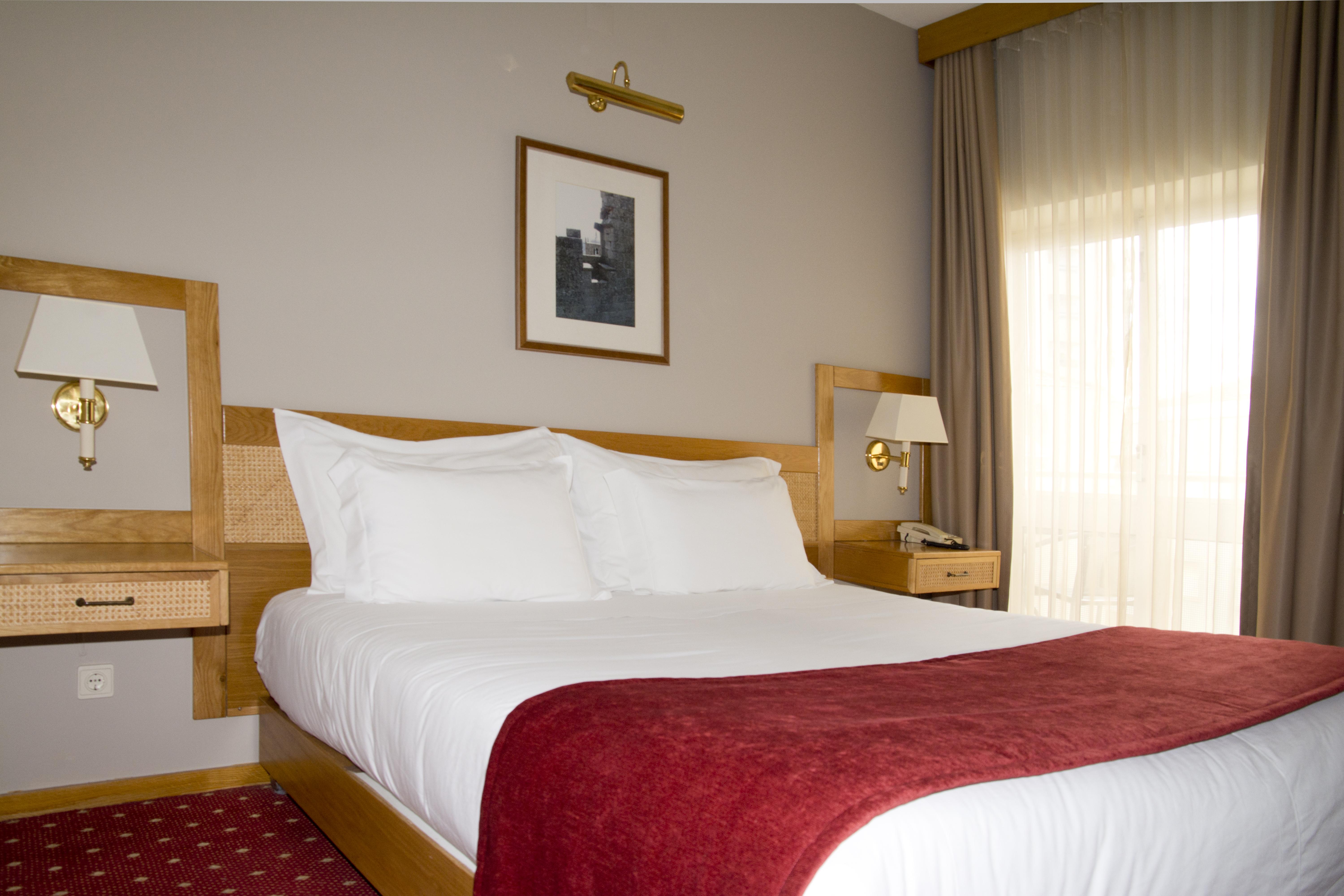 Hotel Rainha D. Amelia, Arts & Leisure Castelo Branco  Bagian luar foto