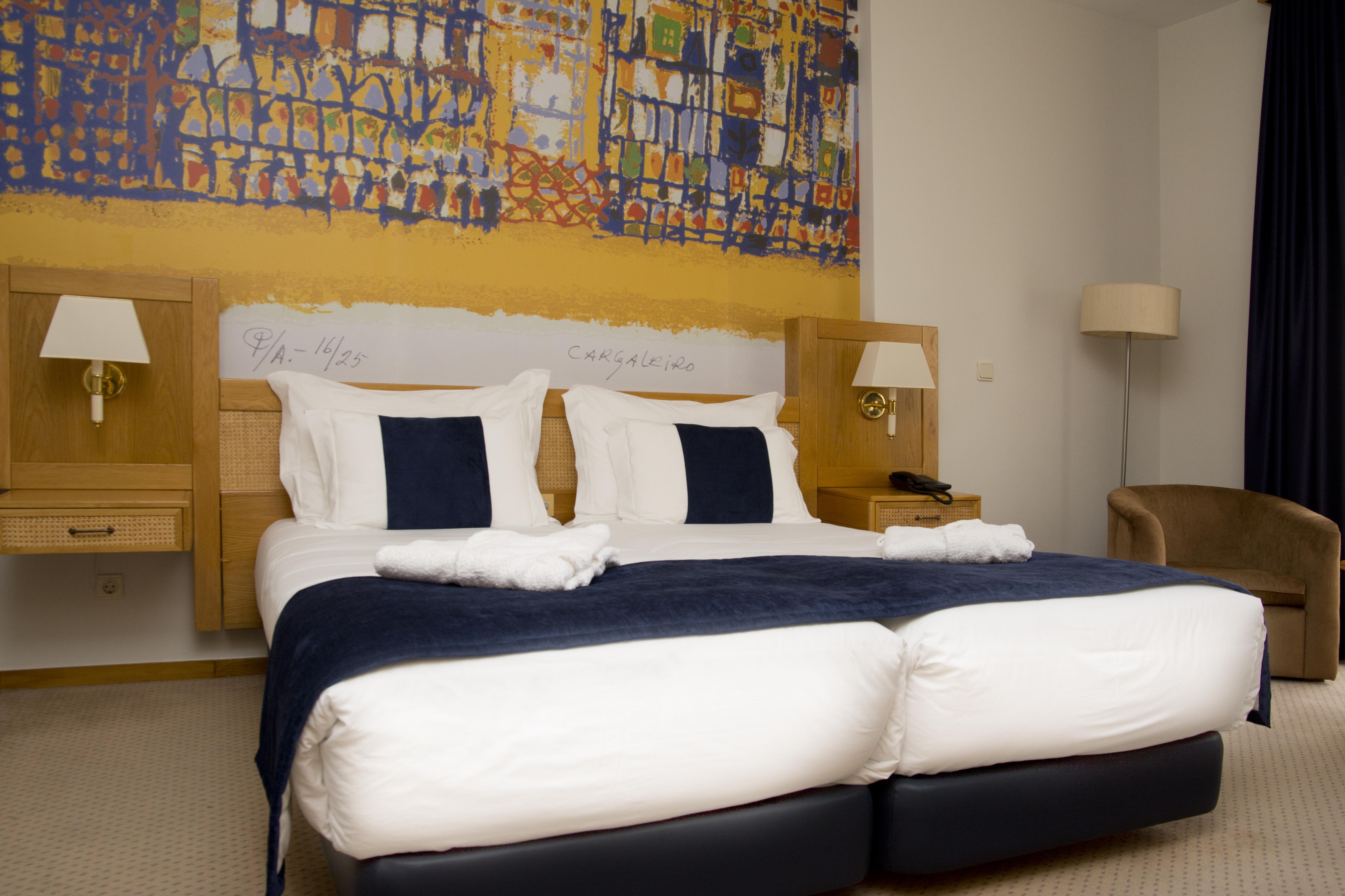 Hotel Rainha D. Amelia, Arts & Leisure Castelo Branco  Bagian luar foto