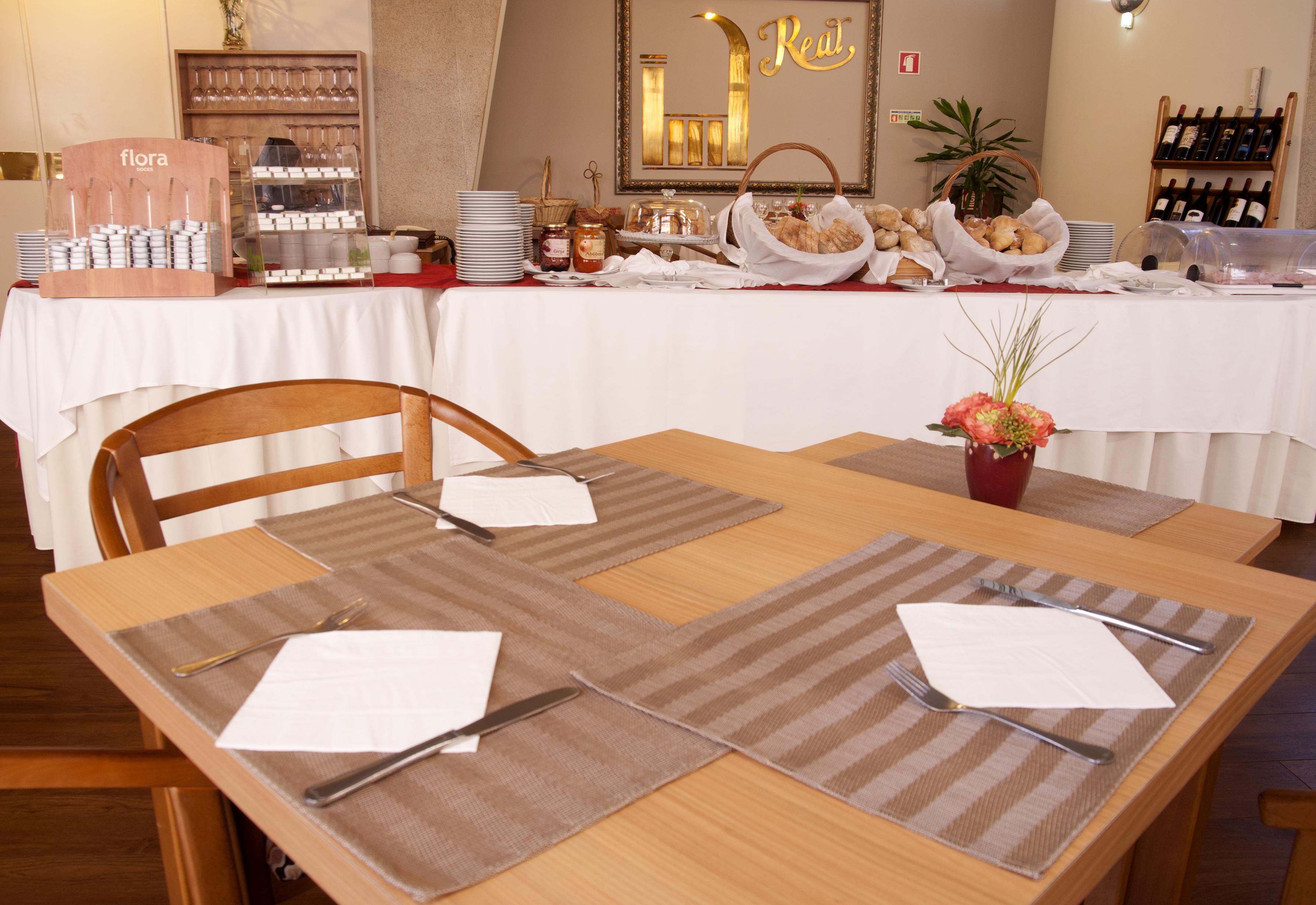 Hotel Rainha D. Amelia, Arts & Leisure Castelo Branco  Bagian luar foto