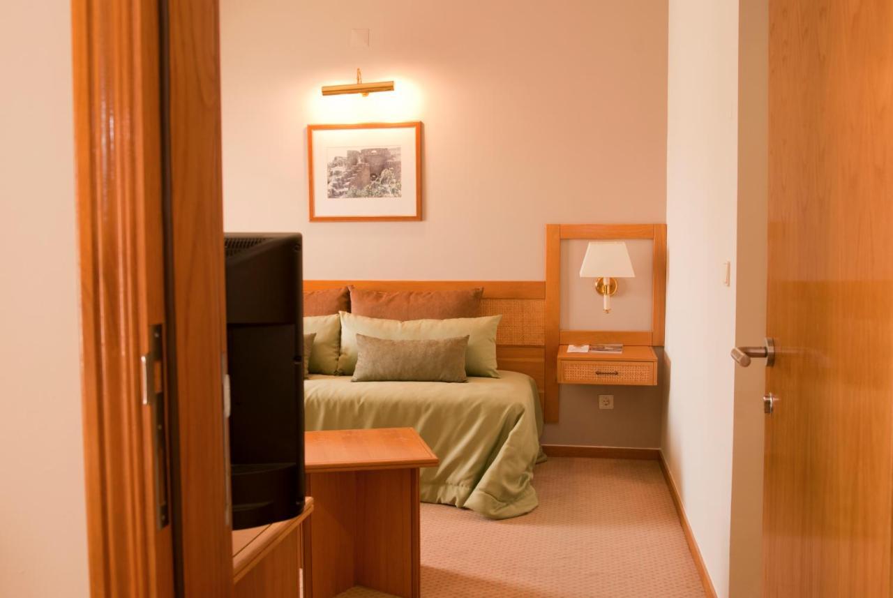 Hotel Rainha D. Amelia, Arts & Leisure Castelo Branco  Bagian luar foto