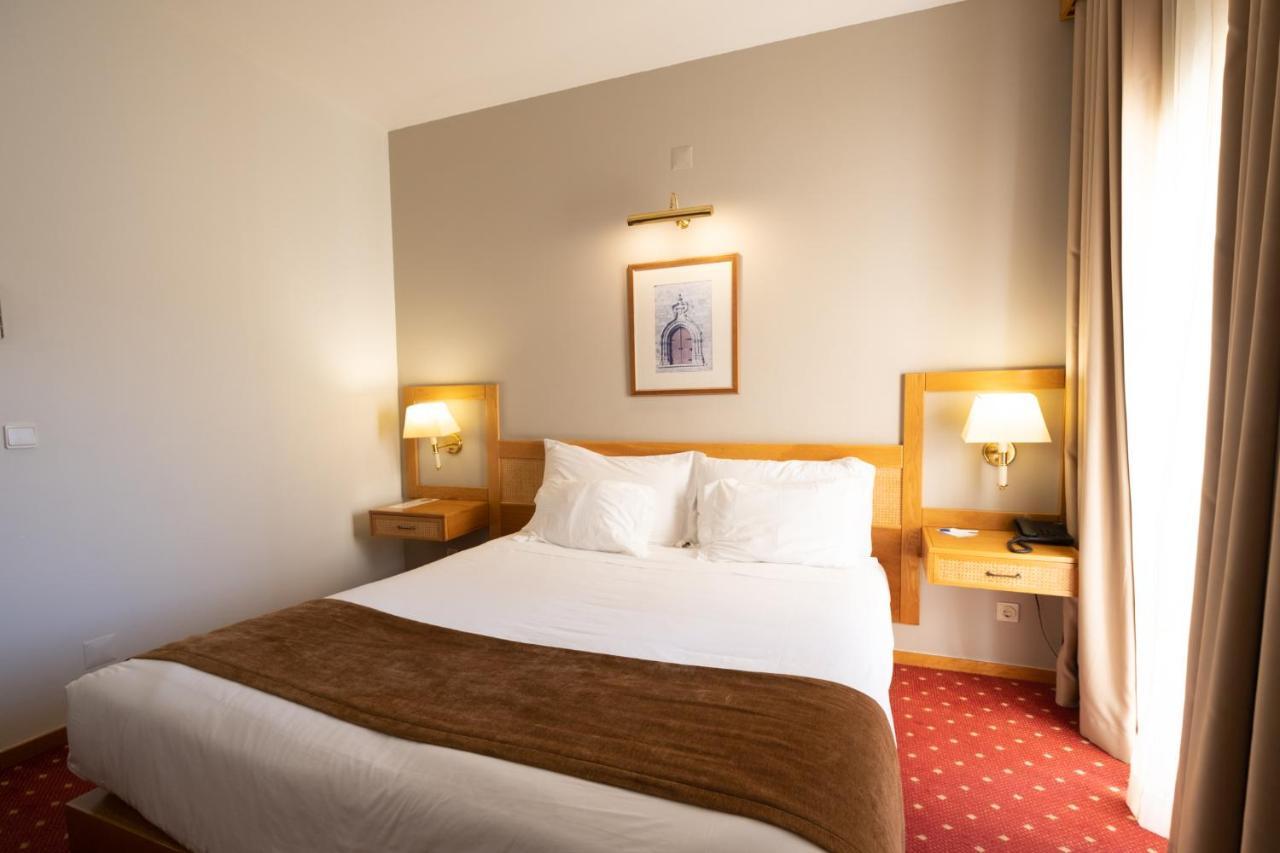 Hotel Rainha D. Amelia, Arts & Leisure Castelo Branco  Bagian luar foto